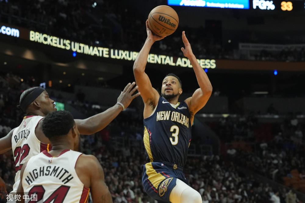 与圣吉罗斯 与圣吉罗斯