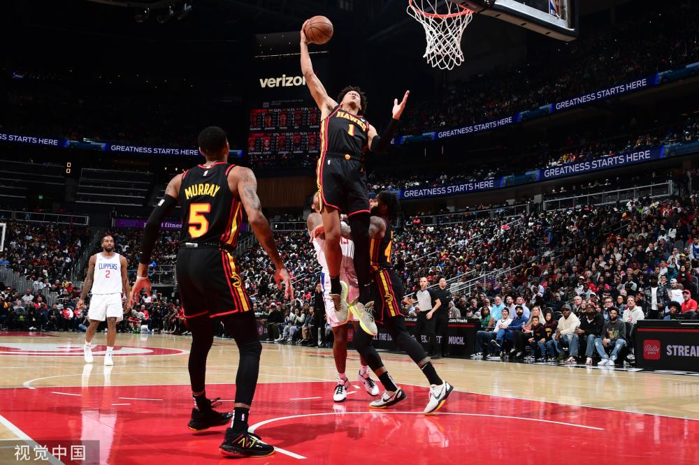 开始自发地 开始自发地